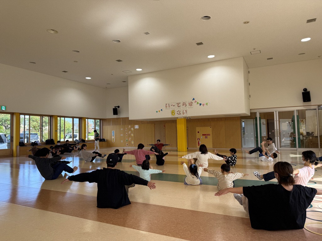 新潟県立大学親子で遊育ワークショップin～てらす