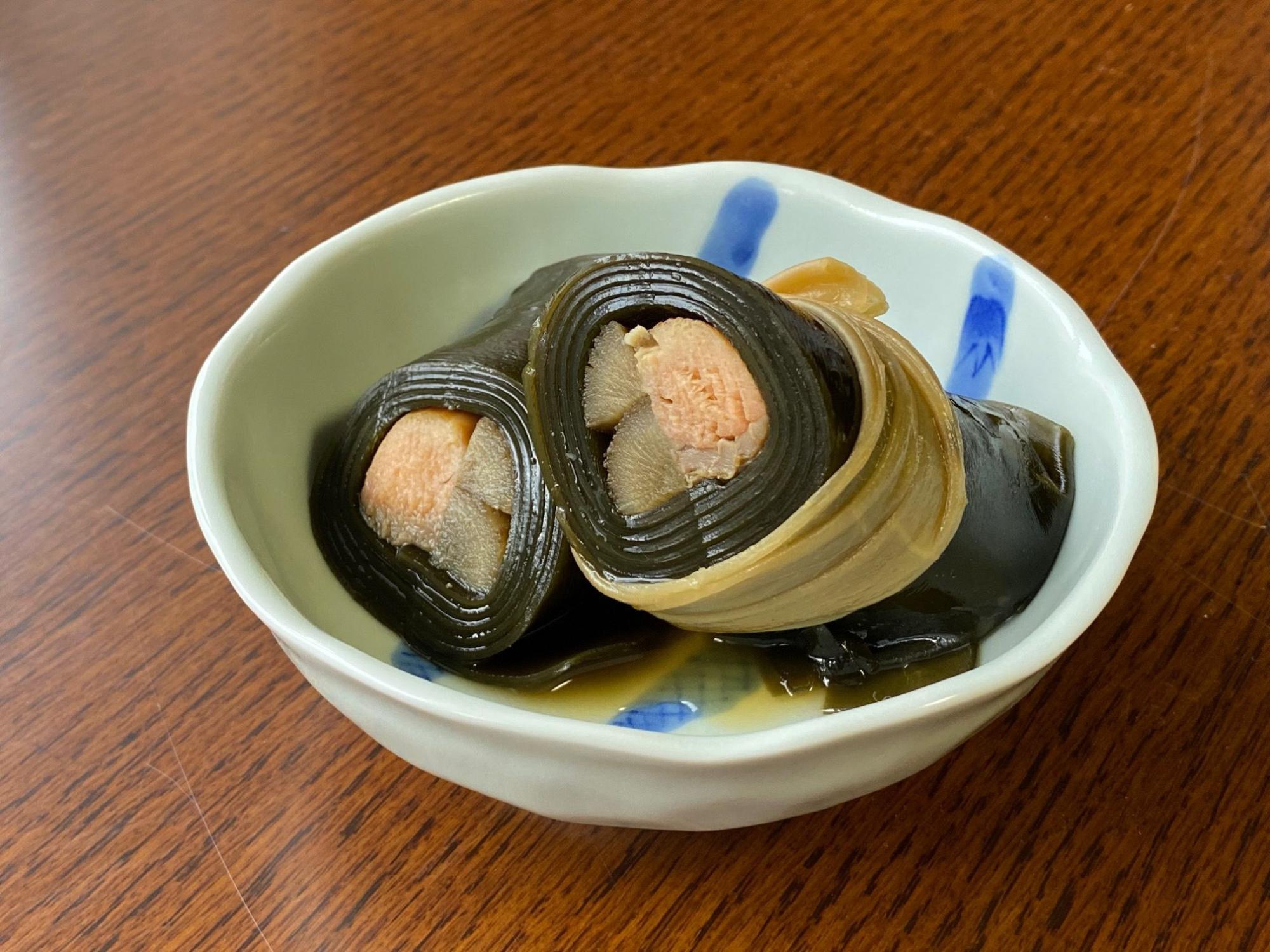 鮭の昆布巻き